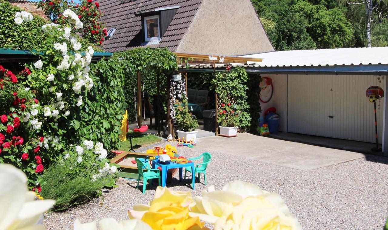 Ferienwohnung Familienwohnung Kröpelin Exterior foto